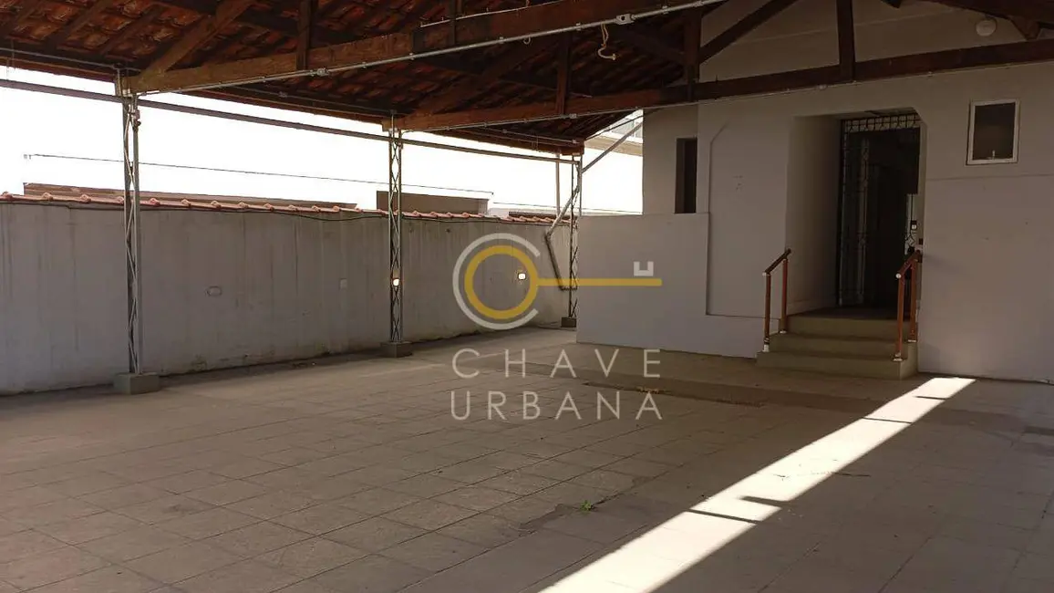 Foto 9 de Sobrado à venda, 500m2 em Gonzaga, Santos - SP