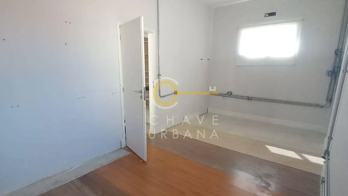 Foto 8 de Sobrado à venda, 500m2 em Gonzaga, Santos - SP