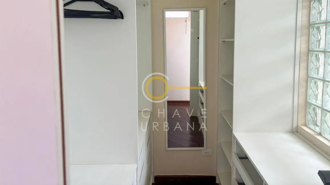 Sobrado com 3 quartos à venda, 330m2 em Ponta da Praia, Santos - SP - imagem 7 Foto 7 de Sobrado com 3 quartos à venda, 330m2 em Ponta da Praia, Santos - SP