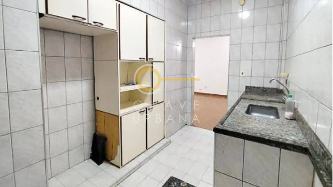 Apartamento com 3 quartos para alugar, 100m2 em Gonzaga, Santos - SP - imagem 4 Foto 4 de Apartamento com 3 quartos para alugar, 100m2 em Gonzaga, Santos - SP