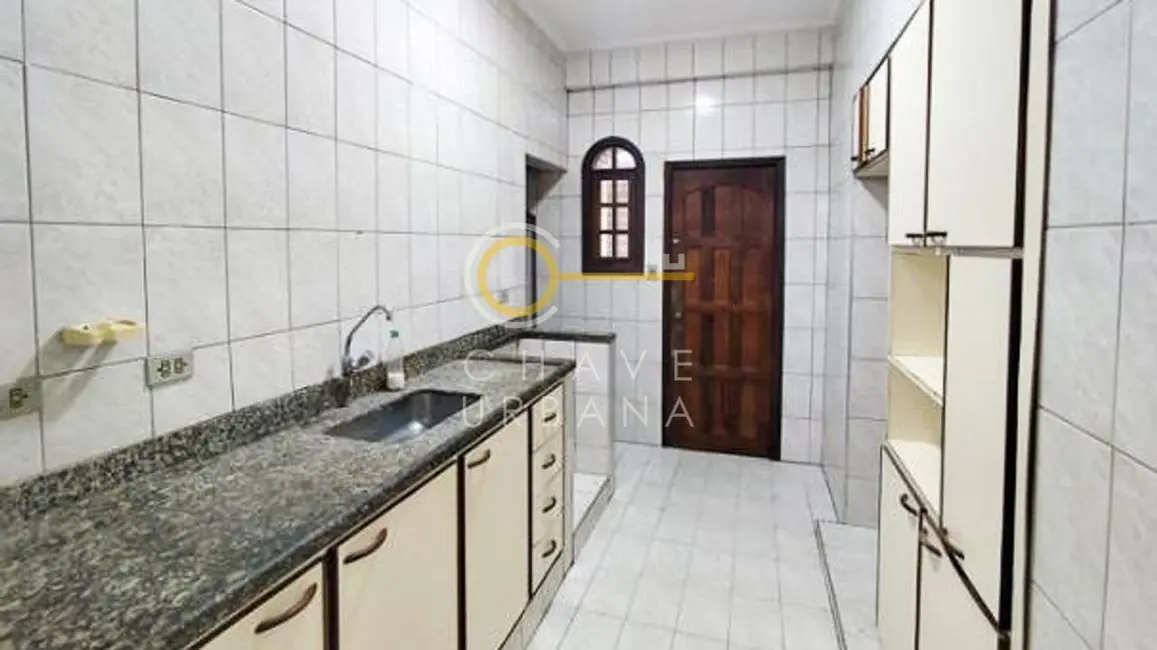 Apartamento com 3 quartos para alugar, 100m2 em Gonzaga, Santos - SP - imagem 3 Foto 3 de Apartamento com 3 quartos para alugar, 100m2 em Gonzaga, Santos - SP