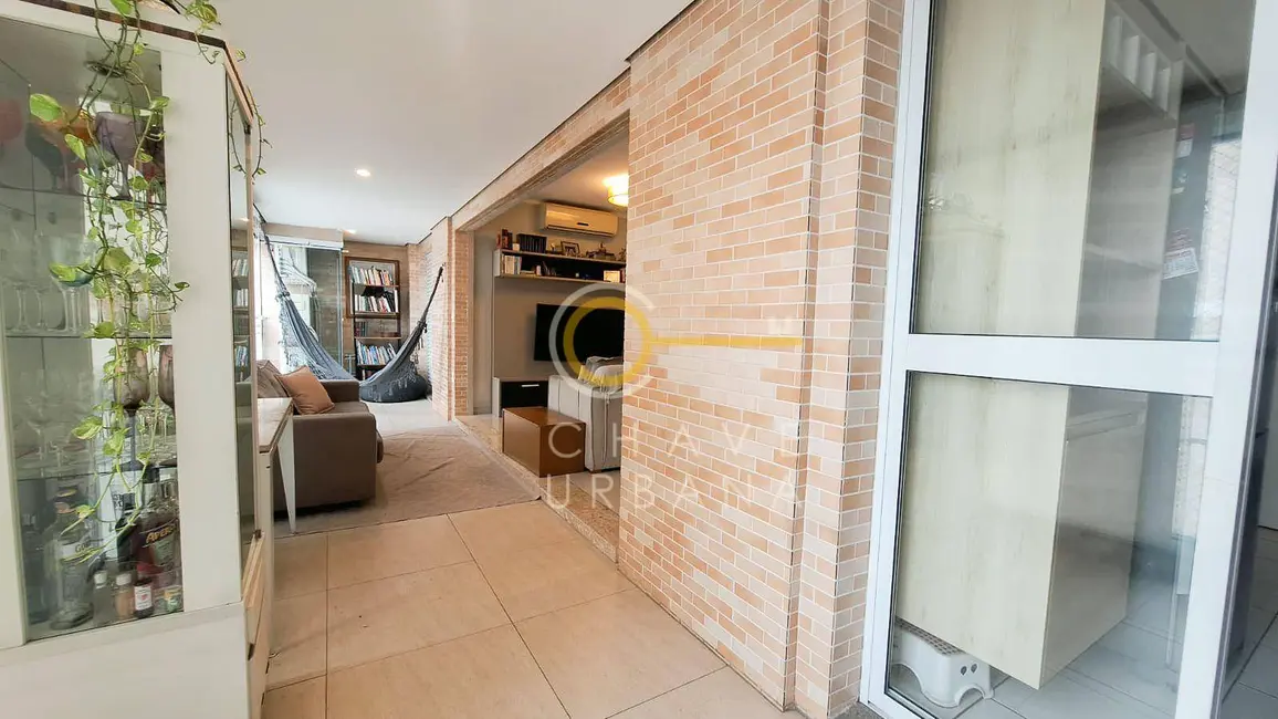 Apartamento com 4 quartos à venda, 131m2 em Gonzaga, Santos - SP - imagem 5 Foto 5 de Apartamento com 4 quartos à venda, 131m2 em Gonzaga, Santos - SP