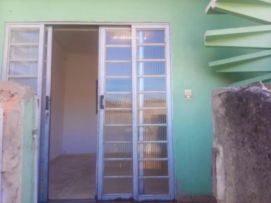 Foto 1 de Casa com 3 quartos à venda, 70m2 em Contagem - MG