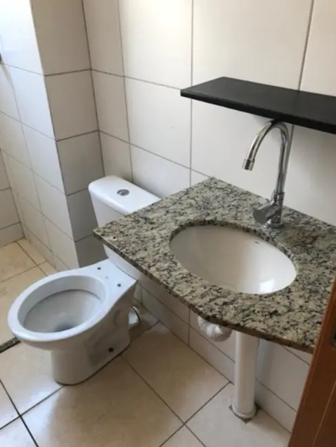 Foto 2 de Apartamento com 2 quartos à venda, 46m2 em Contagem - MG