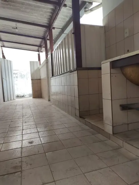 Foto 3 de Casa com 2 quartos à venda, 360m2 em Contagem - MG