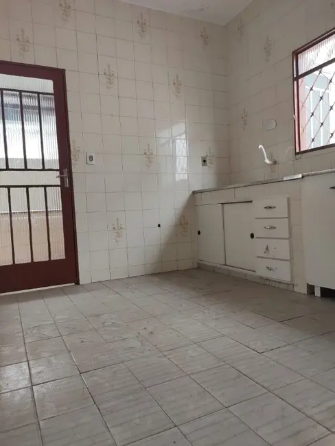 Foto 7 de Casa com 2 quartos à venda, 360m2 em Contagem - MG