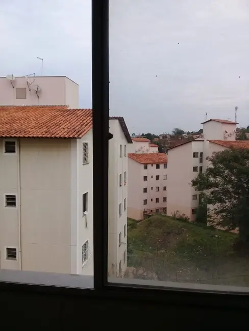 Foto 2 de Apartamento com 2 quartos à venda, 45m2 em São Jorge, Betim - MG