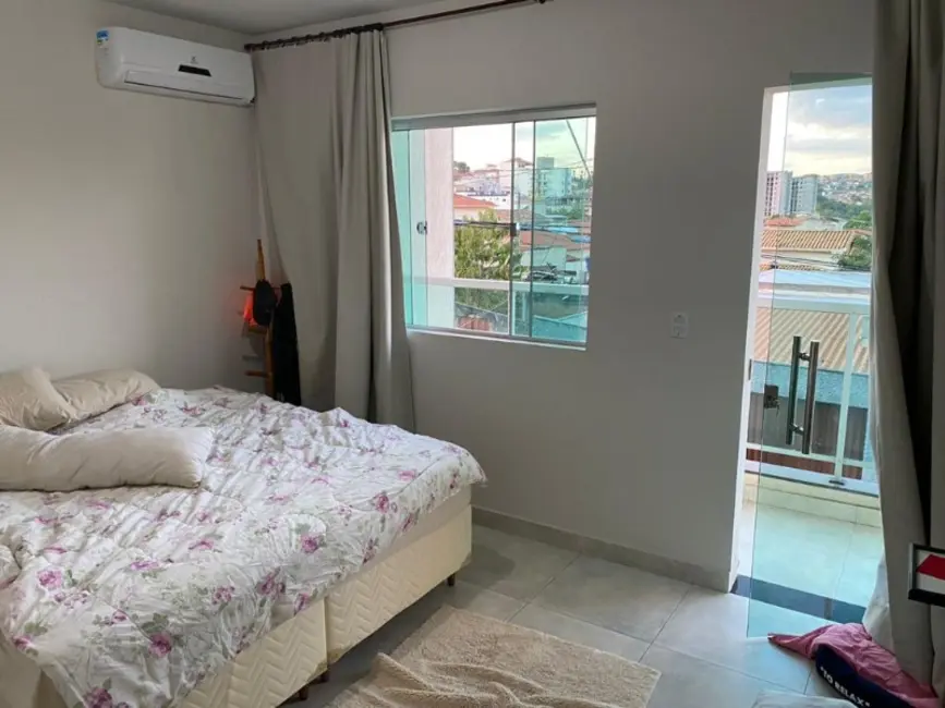 Foto 9 de Casa com 3 quartos à venda, 260m2 em Nossa Senhora das Graças, Betim - MG