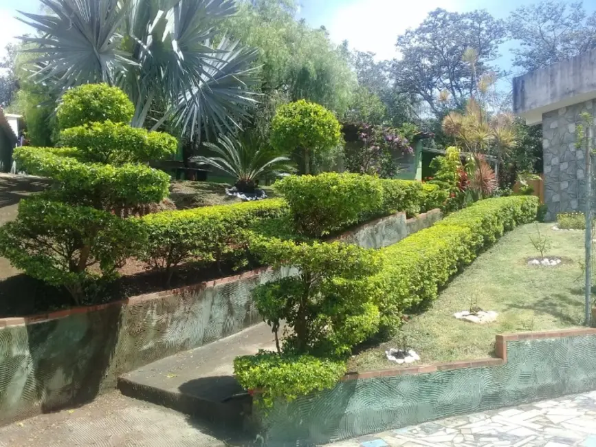 Casa com 3 quartos à venda, 300m2 em Vila Rica, Sabara - MG - imagem 4 Foto 4 de Casa com 3 quartos à venda, 300m2 em Vila Rica, Sabara - MG