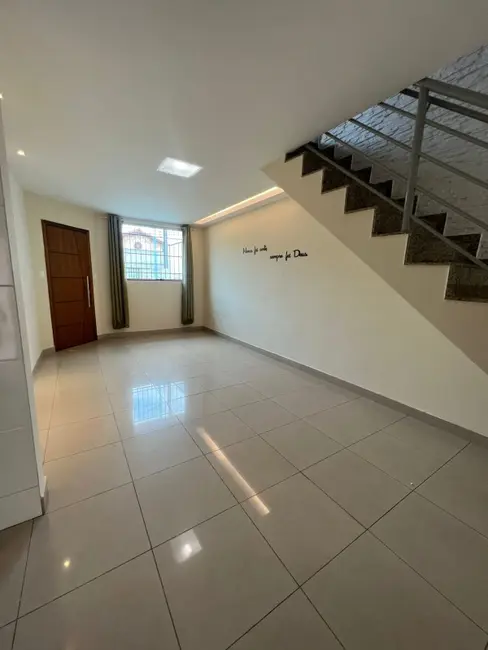 Foto 2 de Casa com 3 quartos à venda, 130m2 em Contagem - MG