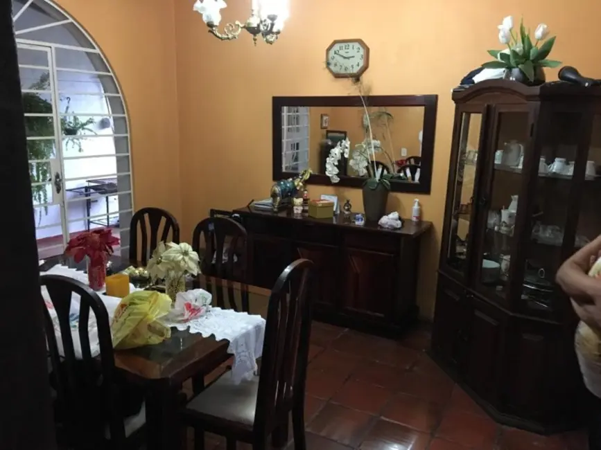 Foto 6 de Casa com 4 quartos à venda, 271m2 em Contagem - MG