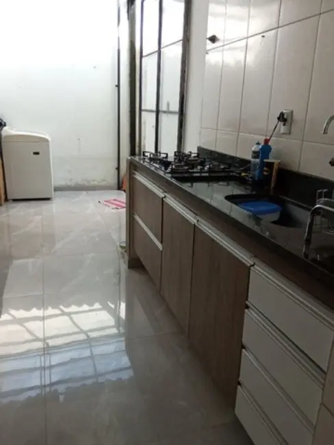 Casa com 2 quartos à venda, 120m2 em Esmeraldas - MG - imagem 4 Foto 4 de Casa com 2 quartos à venda, 120m2 em Esmeraldas - MG
