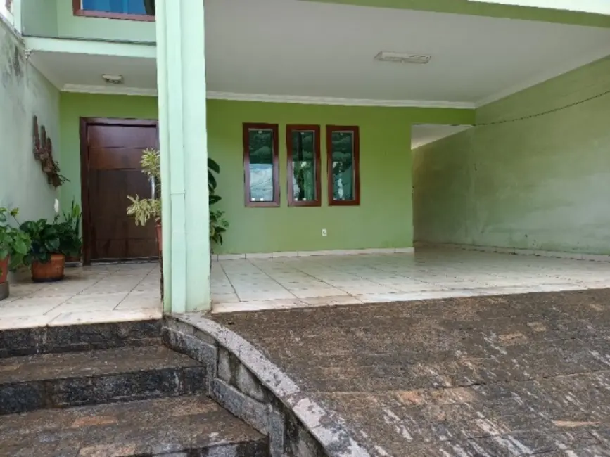 Foto 4 de Casa com 4 quartos à venda, 330m2 em Contagem - MG