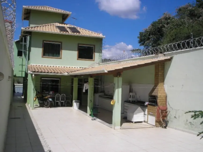 Foto 7 de Casa com 4 quartos à venda, 330m2 em Contagem - MG