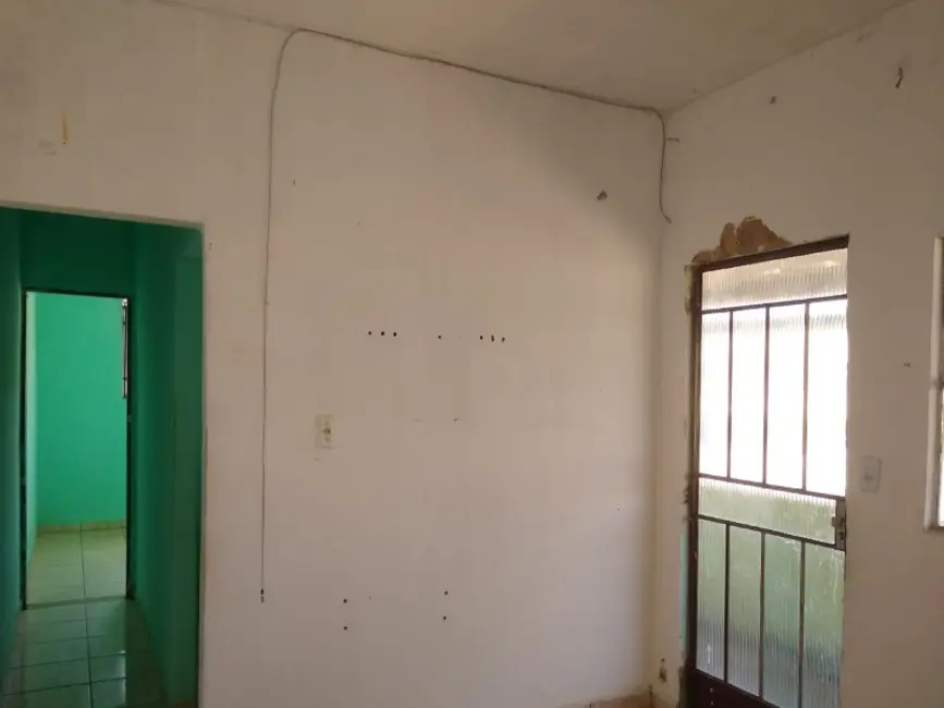 Foto 2 de Casa com 2 quartos à venda, 360m2 em Contagem - MG
