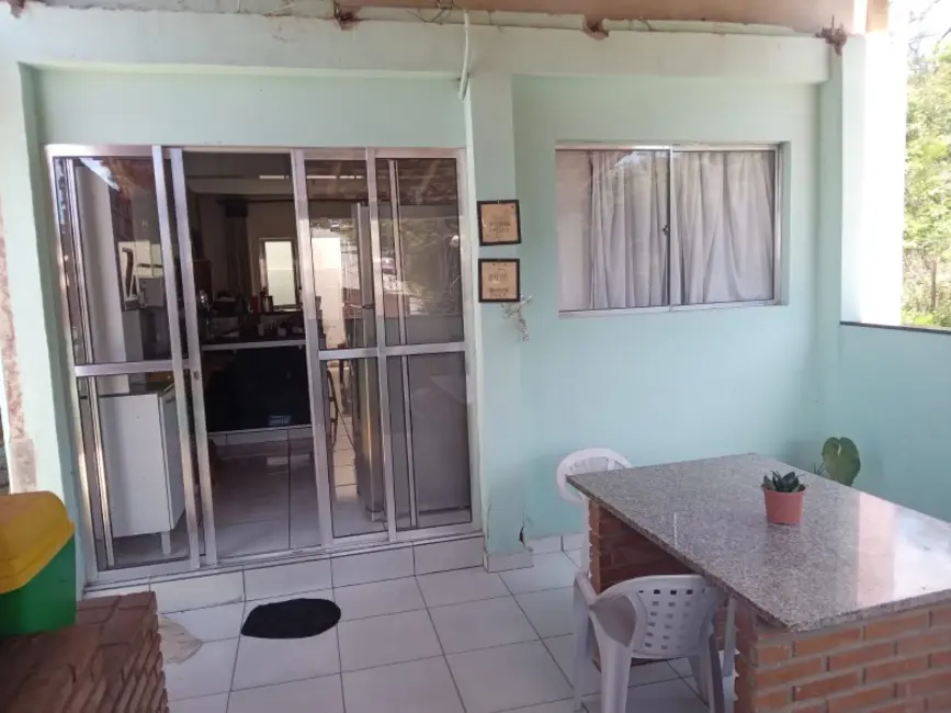 Casa com 2 quartos à venda, 130m2 em Contagem - MG - imagem 8 Foto 8 de Casa com 2 quartos à venda, 130m2 em Contagem - MG