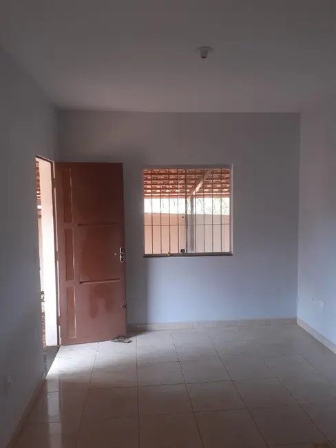 Casa com 2 quartos à venda, 180m2 em Esmeraldas - MG - imagem 7 Foto 7 de Casa com 2 quartos à venda, 180m2 em Esmeraldas - MG