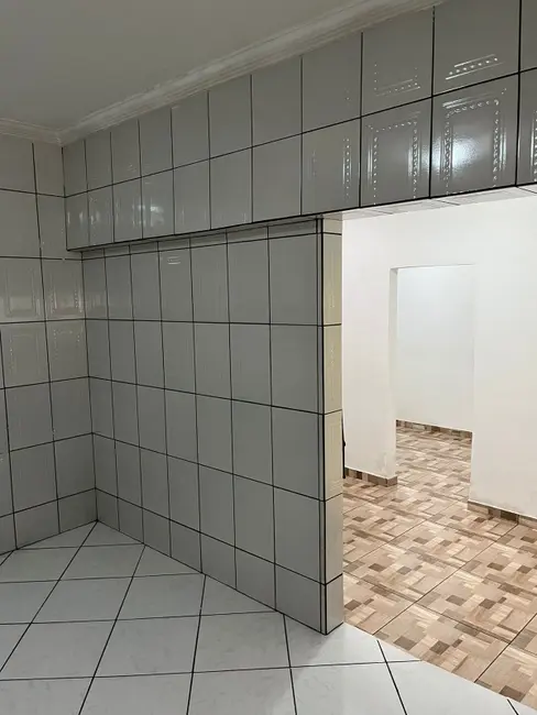 Foto 2 de Casa com 2 quartos à venda, 180m2 em Laranjeiras, Betim - MG