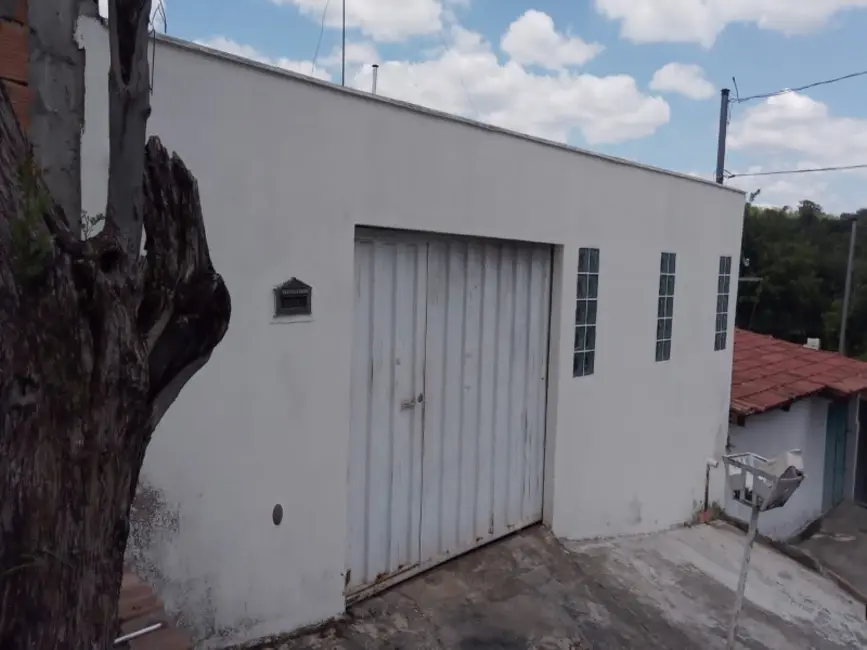 Foto 1 de Casa com 3 quartos à venda, 160m2 em Conjunto Habitacional José Gomes de Castro, Betim - MG