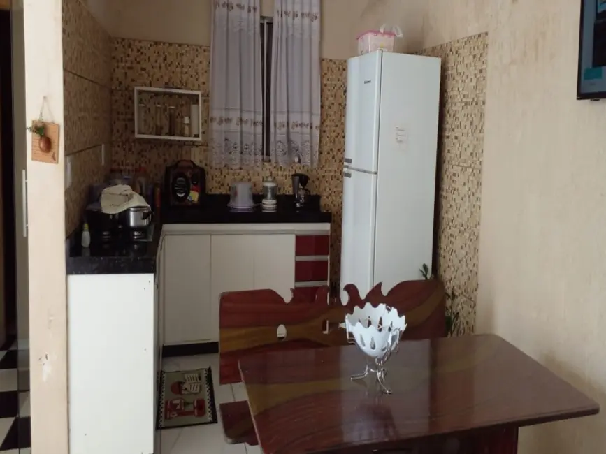 Foto 2 de Casa com 3 quartos à venda, 160m2 em Conjunto Habitacional José Gomes de Castro, Betim - MG