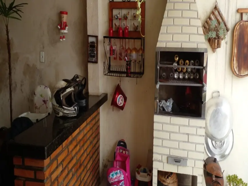 Foto 4 de Casa com 3 quartos à venda, 160m2 em Conjunto Habitacional José Gomes de Castro, Betim - MG