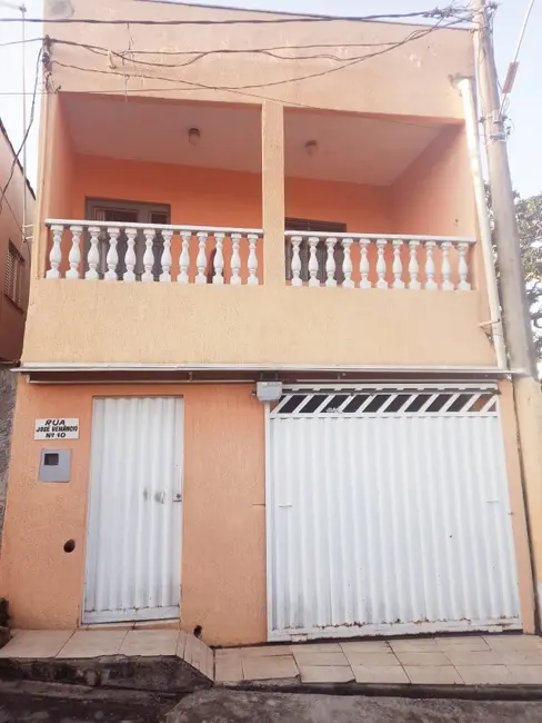 Foto 1 de Casa com 3 quartos à venda, 120m2 em Imbiruçu, Betim - MG