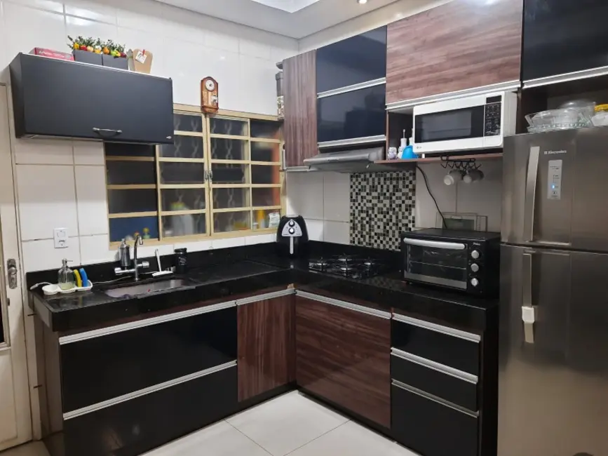 Foto 4 de Casa com 4 quartos à venda, 120m2 em Contagem - MG