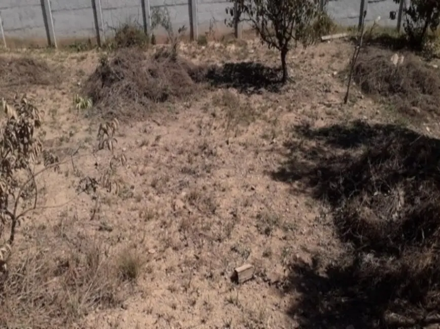 Foto 2 de Terreno / Lote à venda, 280m2 em Juatuba - MG