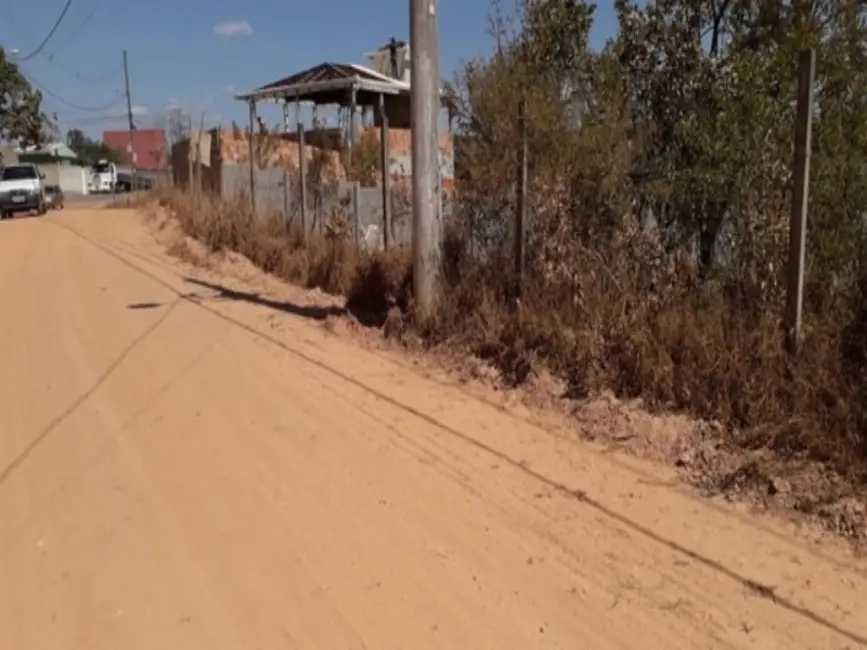 Foto 3 de Terreno / Lote à venda, 280m2 em Juatuba - MG