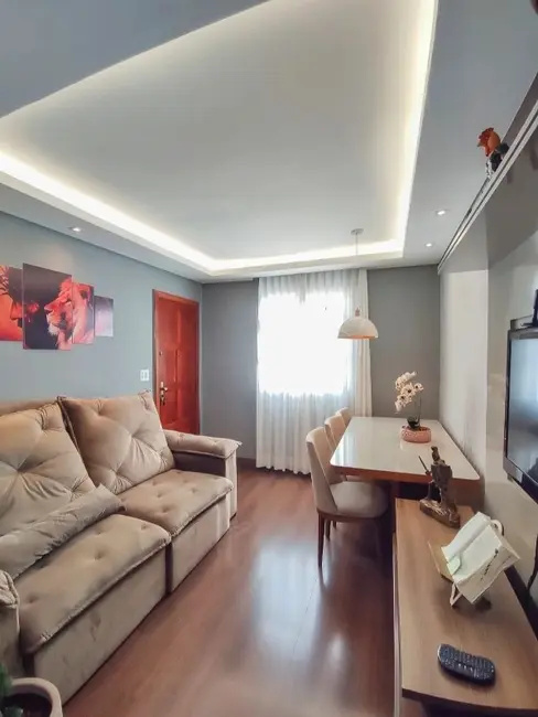 Foto 2 de Apartamento com 3 quartos à venda, 63m2 em Contagem - MG