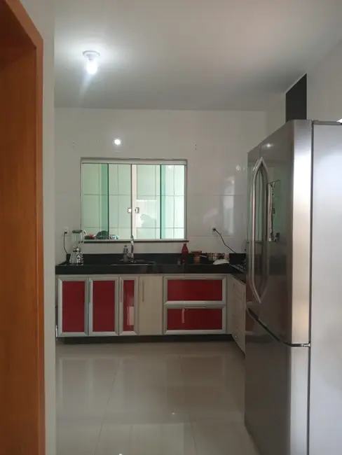 Foto 2 de Casa com 3 quartos à venda, 150m2 em Contagem - MG