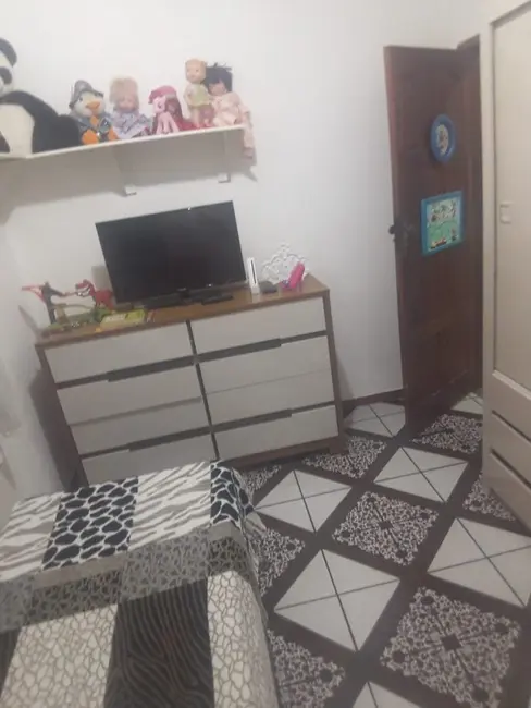 Foto 5 de Casa com 2 quartos à venda, 180m2 em Contagem - MG