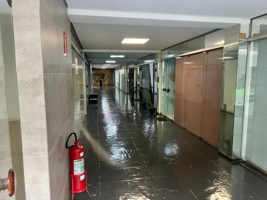 Loja à venda, 18m2 em Lourdes, Belo Horizonte - MG - imagem 7 Foto 7 de Loja à venda, 18m2 em Lourdes, Belo Horizonte - MG