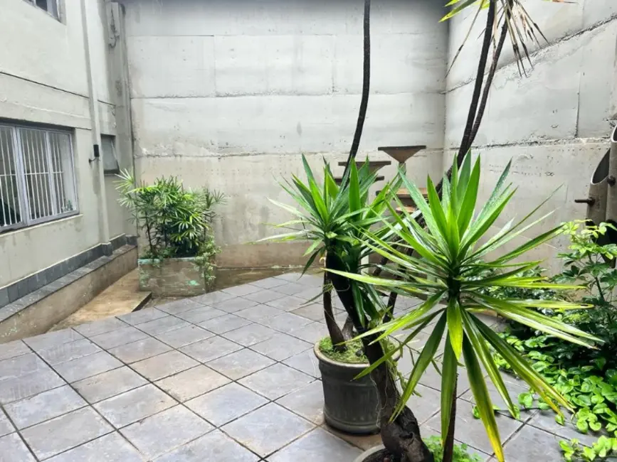 Loja à venda, 18m2 em Lourdes, Belo Horizonte - MG - imagem 8 Foto 8 de Loja à venda, 18m2 em Lourdes, Belo Horizonte - MG