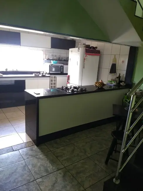 Foto 9 de Casa com 3 quartos à venda, 180m2 em Contagem - MG