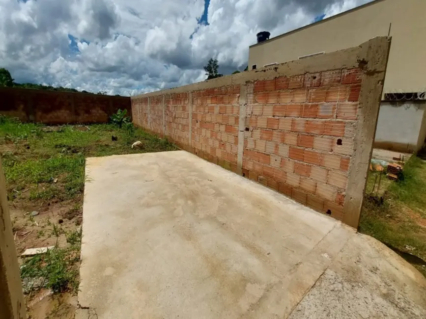 Foto 3 de Terreno / Lote à venda, 200m2 em Contagem - MG