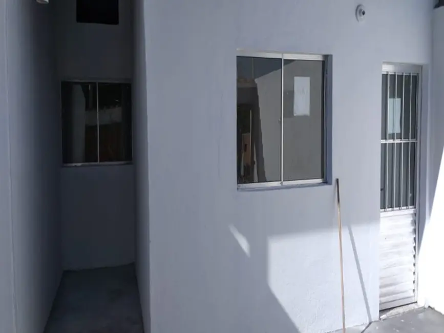 Foto 2 de Casa com 2 quartos à venda, 120m2 em Contagem - MG