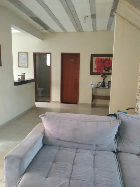 Foto 3 de Casa com 3 quartos à venda, 380m2 em Contagem - MG