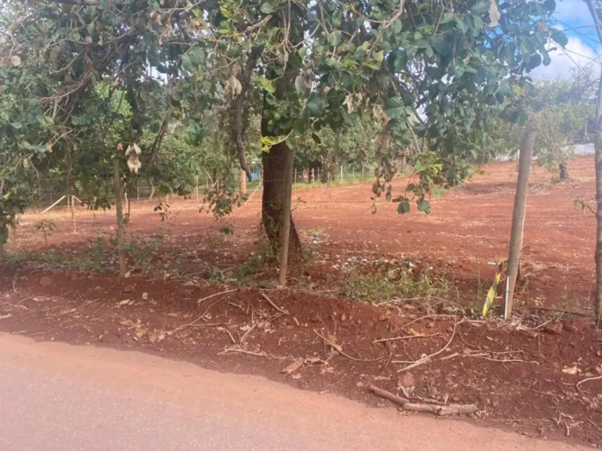 Foto 1 de Terreno / Lote à venda, 1000m2 em Mateus Leme - MG