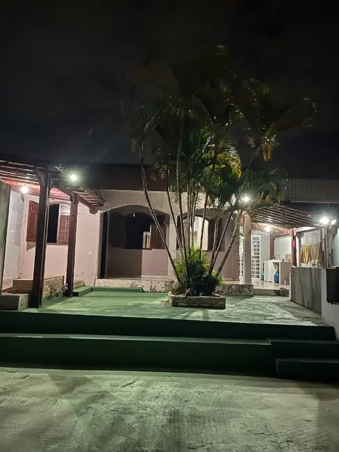 Casa com 3 quartos à venda, 360m2 em Felixlândia (Justinópolis), Ribeirao Das Neves - MG - imagem 8 Foto 8 de Casa com 3 quartos à venda, 360m2 em Felixlândia (Justinópolis), Ribeirao Das Neves - MG