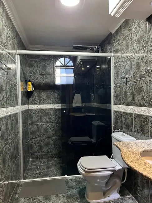 Casa com 3 quartos à venda, 360m2 em Felixlândia (Justinópolis), Ribeirao Das Neves - MG - imagem 6 Foto 6 de Casa com 3 quartos à venda, 360m2 em Felixlândia (Justinópolis), Ribeirao Das Neves - MG