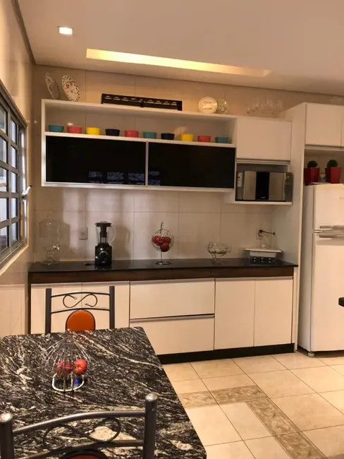 Foto 3 de Casa com 3 quartos à venda, 205m2 em Niterói, Betim - MG