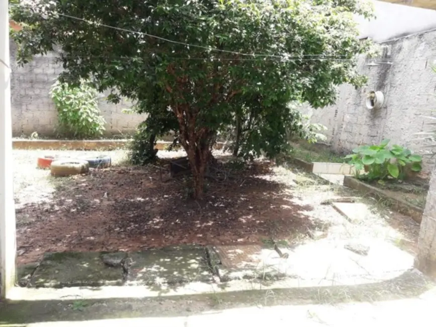 Foto 5 de Casa com 2 quartos à venda, 360m2 em Contagem - MG