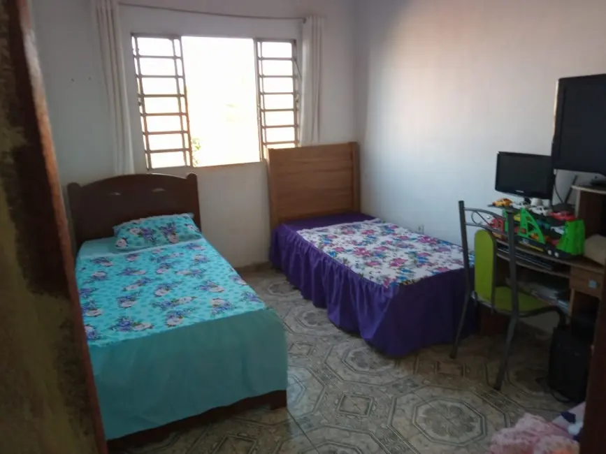 Foto 4 de Casa com 2 quartos à venda, 360m2 em São João, Betim - MG
