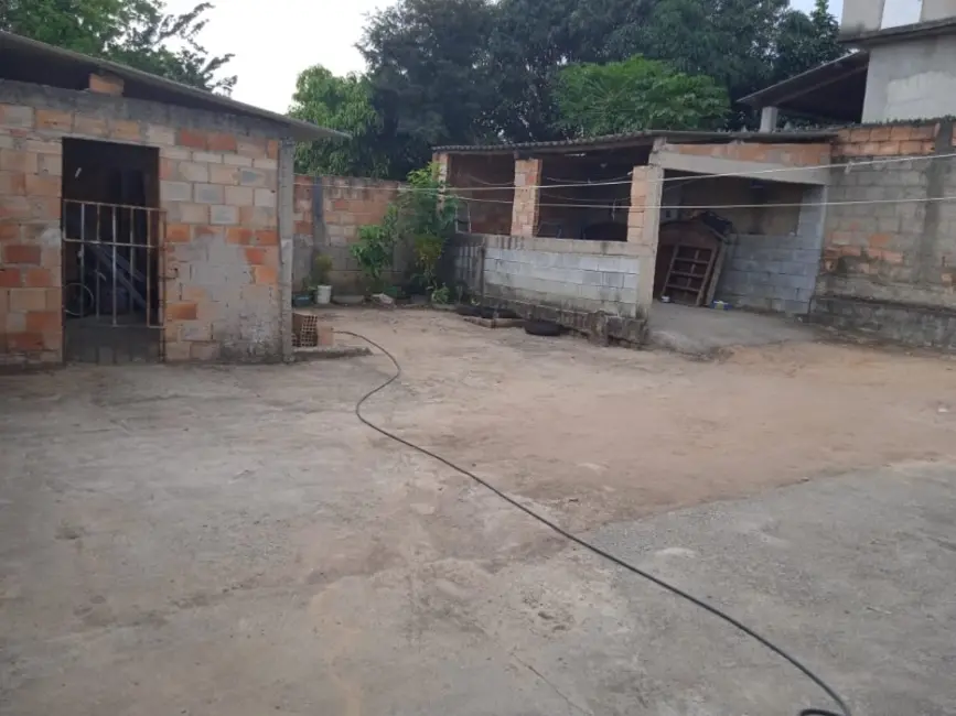 Foto 7 de Casa com 2 quartos à venda, 360m2 em Contagem - MG
