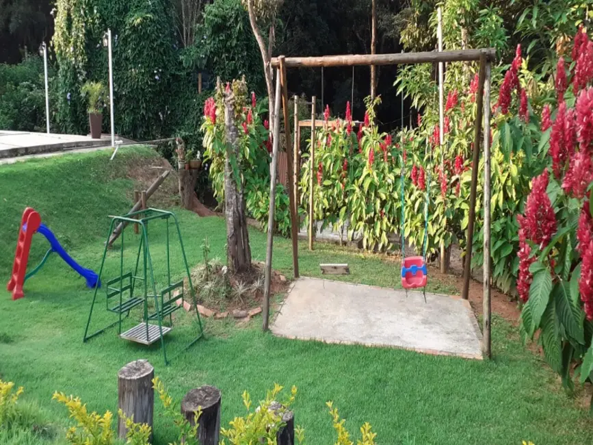 Sítio / Rancho com 5 quartos à venda, 2500m2 em Contagem - MG - imagem 9 Foto 9 de Sítio / Rancho com 5 quartos à venda, 2500m2 em Contagem - MG