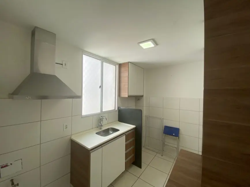 Foto 3 de Apartamento com 2 quartos para alugar, 45m2 em Paulo Camilo, Betim - MG