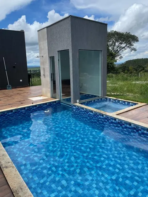 Sítio / Rancho com 3 quartos à venda, 1000m2 em Igarape - MG - imagem 4 Foto 4 de Sítio / Rancho com 3 quartos à venda, 1000m2 em Igarape - MG