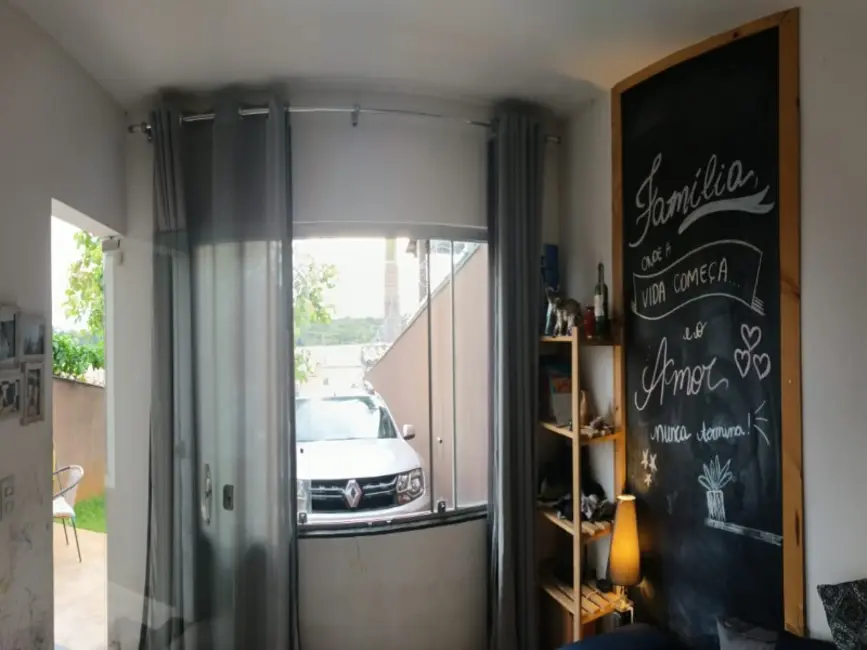 Foto 6 de Casa com 2 quartos à venda, 180m2 em Esmeraldas - MG