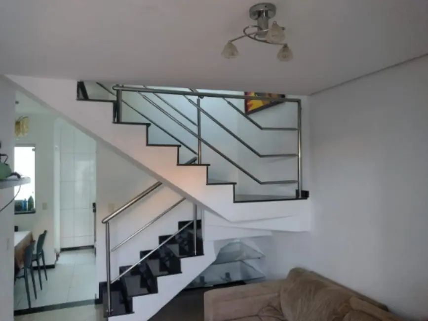 Foto 2 de Casa com 3 quartos à venda, 120m2 em Contagem - MG